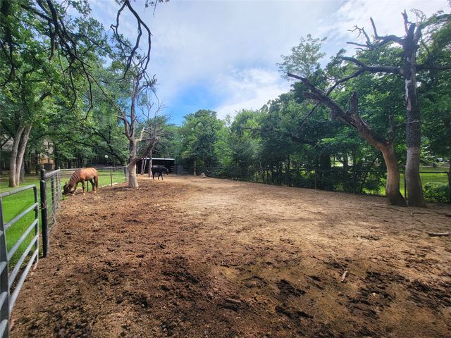 525 Estates Drive, Copper Canyon, TX 75077