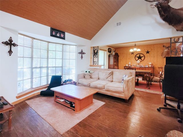 525 Estates Drive, Copper Canyon, TX 75077