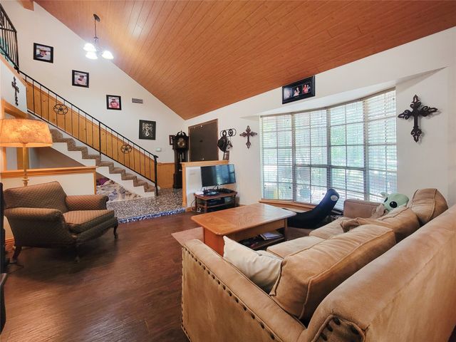 525 Estates Drive, Copper Canyon, TX 75077