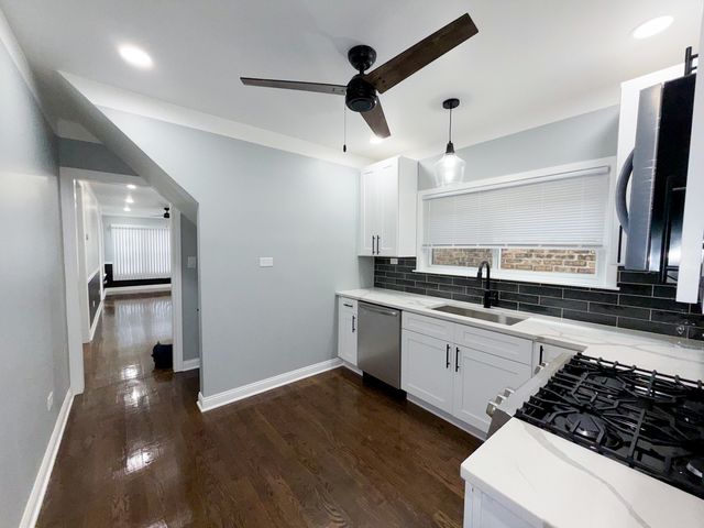 7252 S Wood Street, Chicago, IL 60636