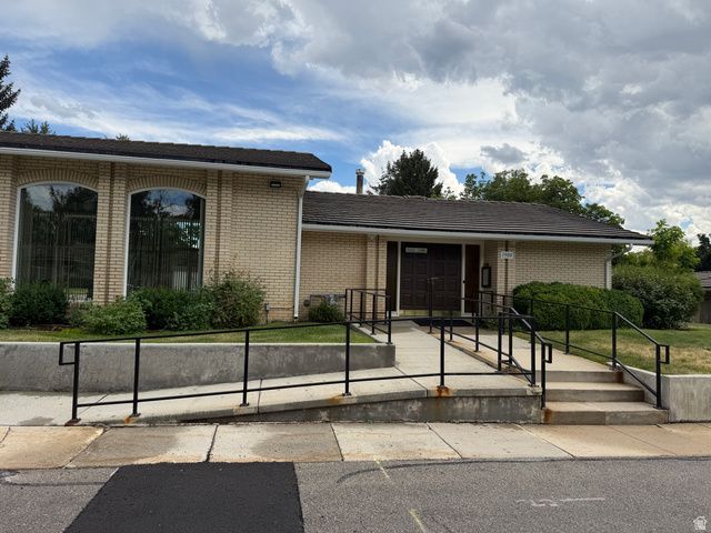1938 E 5150 S, Holladay, UT 84117