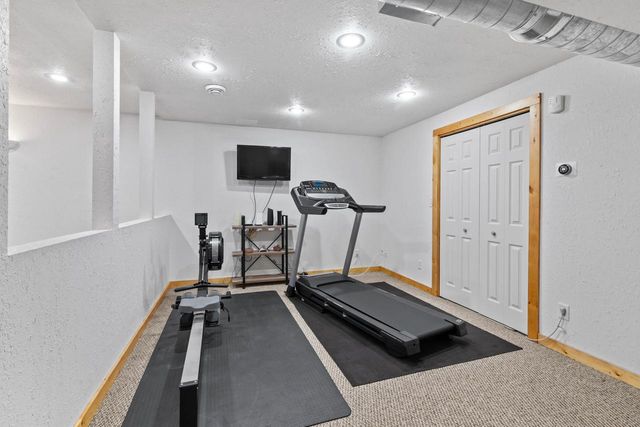 1227 Oriole DRIVE, Oconomowoc, WI 53066