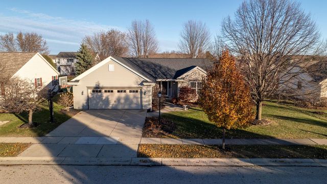 1227 Oriole DRIVE, Oconomowoc, WI 53066