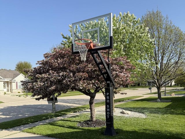 1227 Oriole DRIVE, Oconomowoc, WI 53066