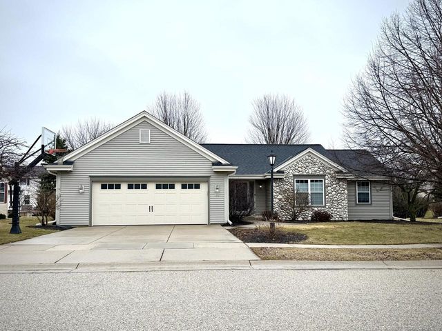 1227 Oriole DRIVE, Oconomowoc, WI 53066