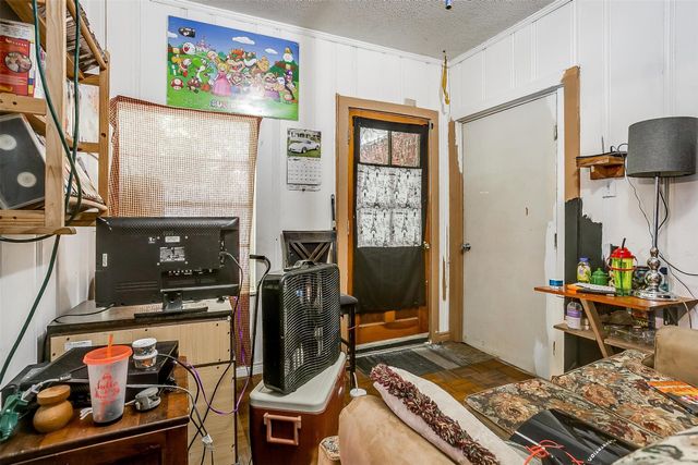 2803 Wilkinson Avenue, Fort Worth, TX 76103