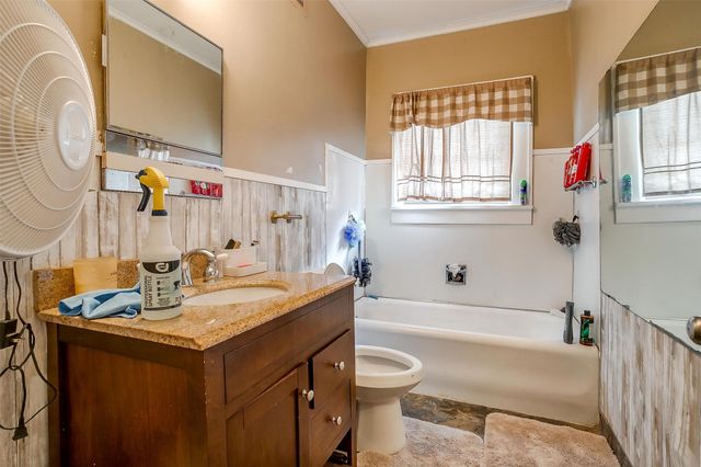 2803 Wilkinson Avenue, Fort Worth, TX 76103