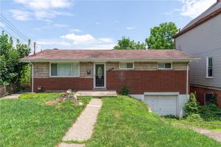 2429 Perry St, Munhall, PA 15120