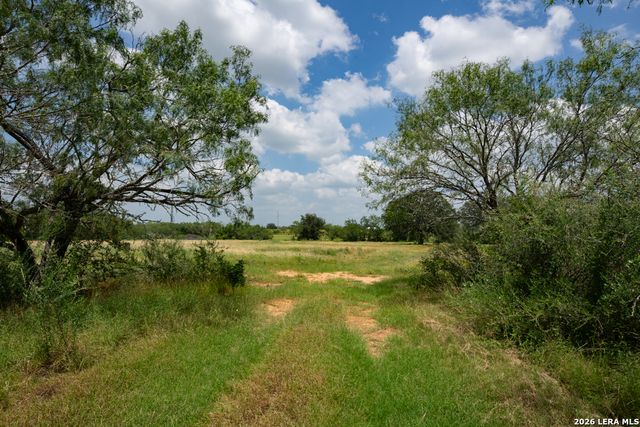 1393 Fox Trotter, Seguin, TX 78155