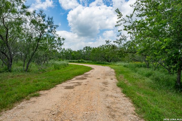 1393 Fox Trotter, Seguin, TX 78155