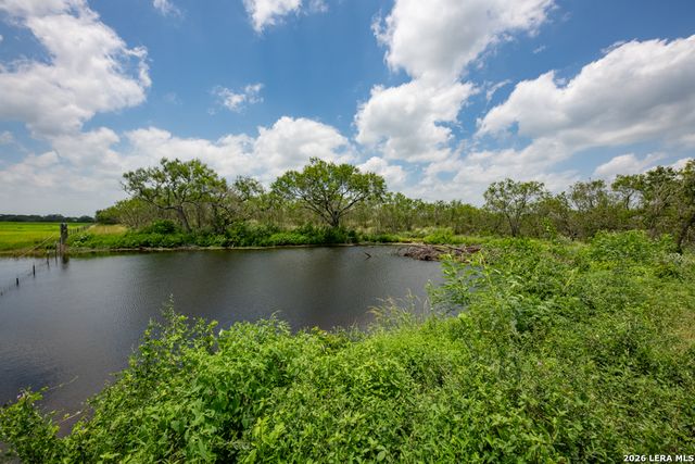 1393 Fox Trotter, Seguin, TX 78155