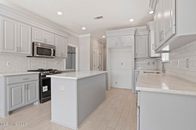 121 Covey Run, Madison, MS 39110