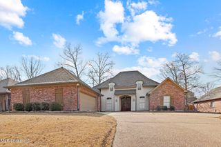 121 Covey Run, Madison, MS 39110