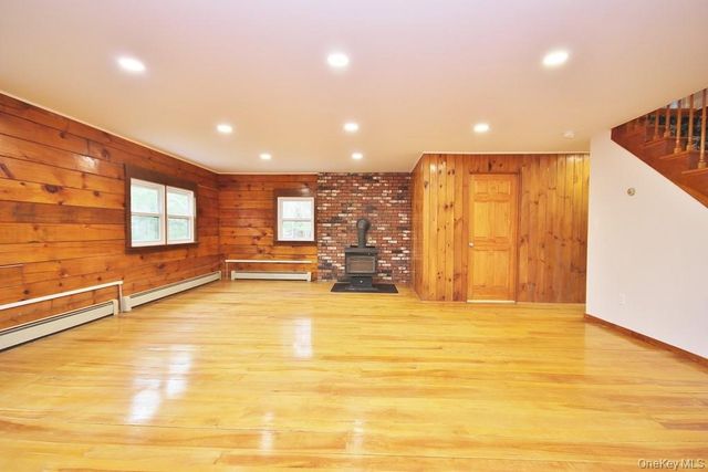 134 Black Forest Road, Glen Spey, NY 12737