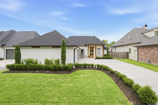 460 Clock Tower Dr, St Gabriel, LA 70776
