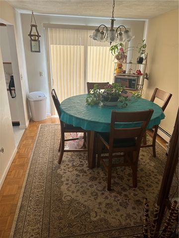 36 Bleachery Court, Warwick, RI 02886