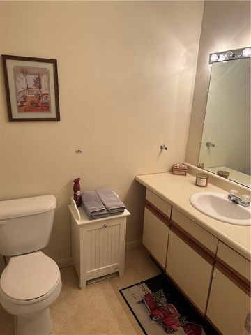 36 Bleachery Court, Warwick, RI 02886