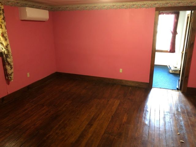 441 Main St, Hardwick, MA 01031