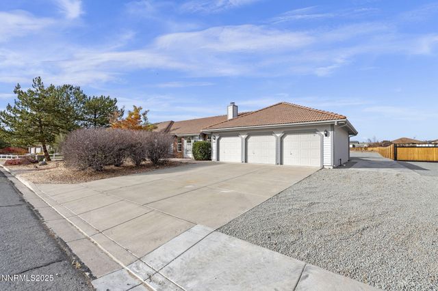 205 Stags Leap Circle, Sparks, NV 89441
