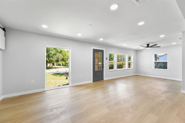 125 29th Street, Grand Prairie, TX 75050