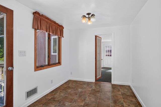 3 Old Colony Rd, Burlington, MA 01803