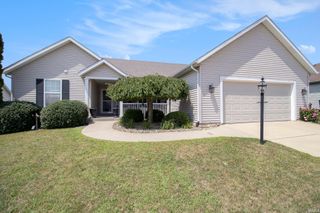 52699 Common Eider Trail, South Bend, IN 46628