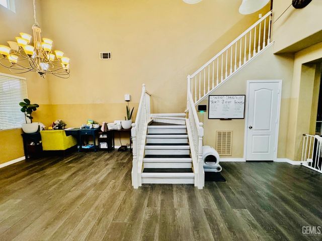 11206 Baltra Way, Bakersfield, CA 93306