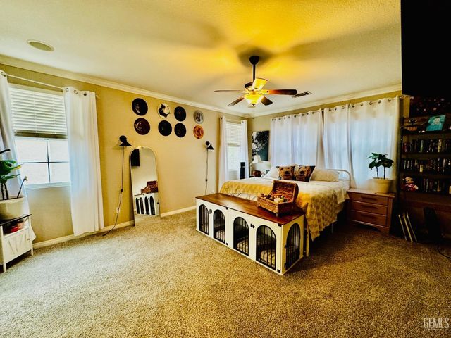 11206 Baltra Way, Bakersfield, CA 93306