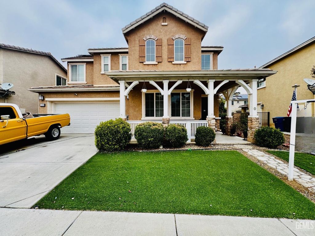 11206 Baltra Way, Bakersfield, CA 93306