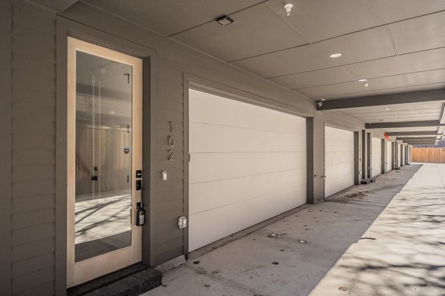 5320 Reiger Avenue 106, Dallas, TX 75214