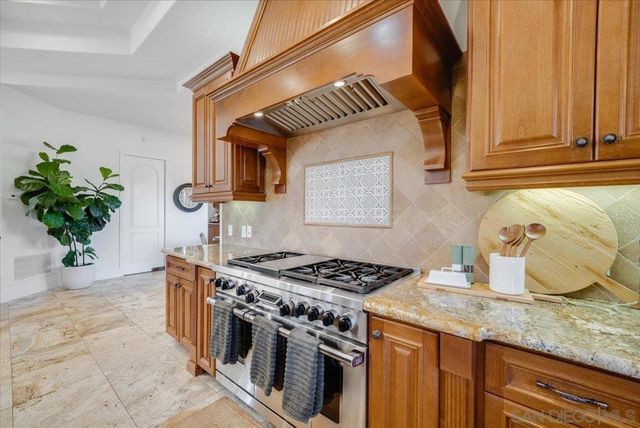 15397 Rock Creek Ln, El Cajon, CA 92021