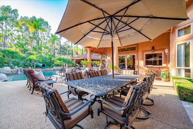 15397 Rock Creek Ln, El Cajon, CA 92021