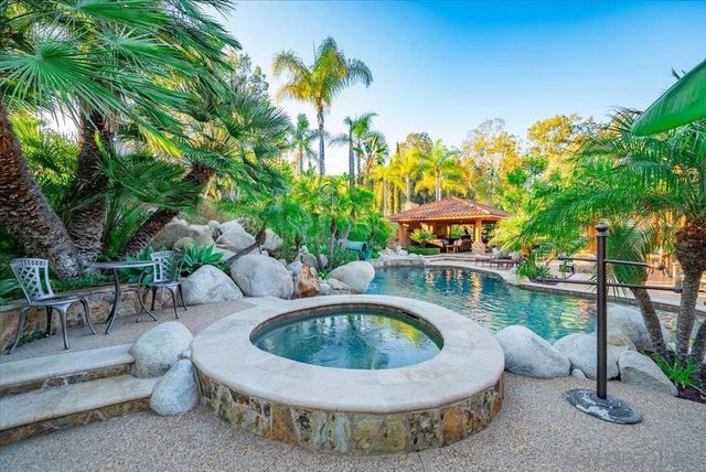 15397 Rock Creek Ln, El Cajon, CA 92021