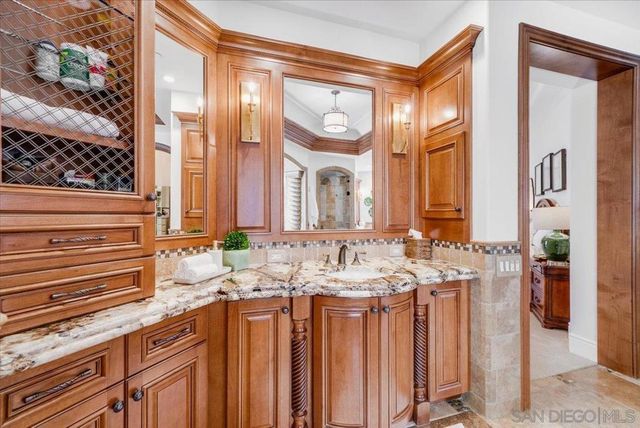 15397 Rock Creek Ln, El Cajon, CA 92021