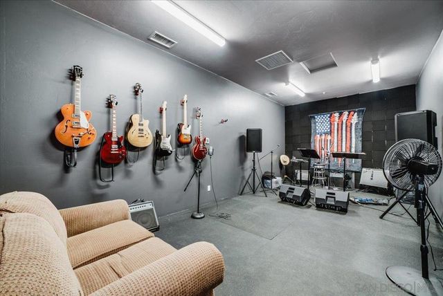 15397 Rock Creek Ln, El Cajon, CA 92021