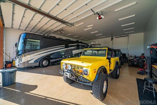 15397 Rock Creek Ln, El Cajon, CA 92021