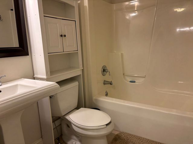 19 Thermos Avenue 5, Norwich, CT 06360