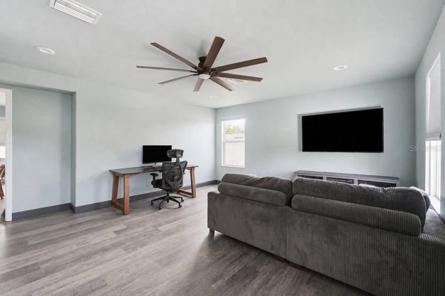 2203 BLACKWOOD DRIVE, Mulberry, FL 33860