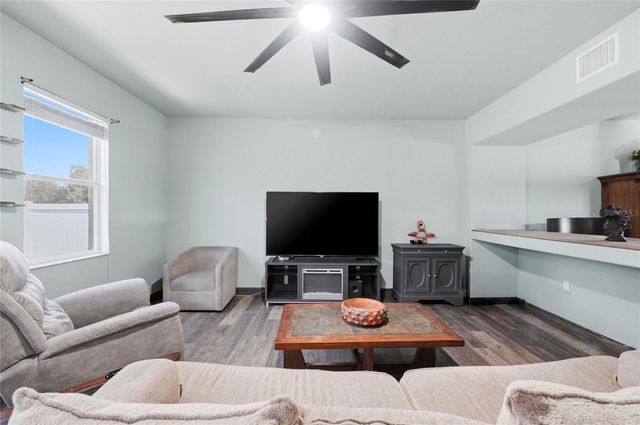 2203 BLACKWOOD DRIVE, Mulberry, FL 33860