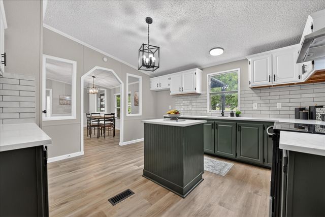 134 Classic Country Court, Springtown, TX 76082