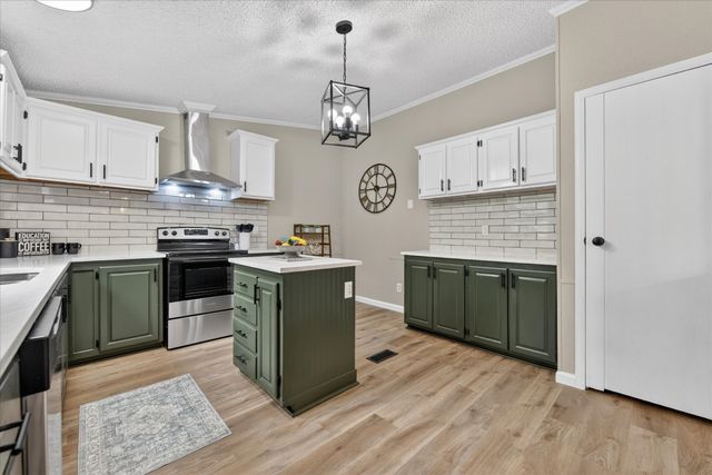 134 Classic Country Court, Springtown, TX 76082