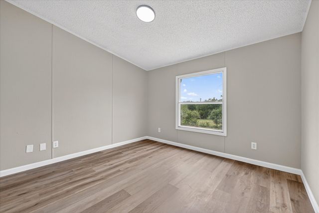 134 Classic Country Court, Springtown, TX 76082