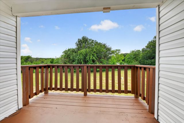 134 Classic Country Court, Springtown, TX 76082