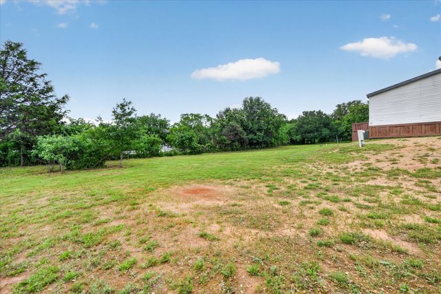 134 Classic Country Court, Springtown, TX 76082