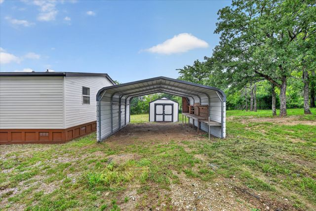 134 Classic Country Court, Springtown, TX 76082