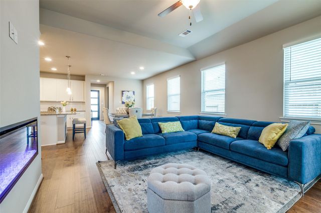 31111 Cardrona Peak Path, Hockley, TX 77447