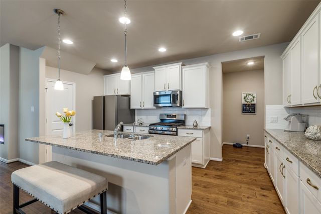 31111 Cardrona Peak Path, Hockley, TX 77447