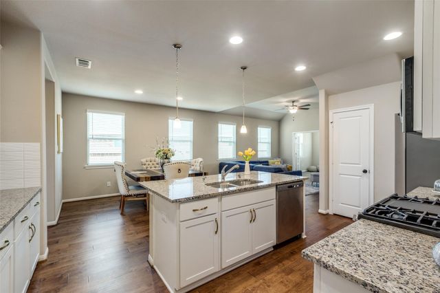 31111 Cardrona Peak Path, Hockley, TX 77447