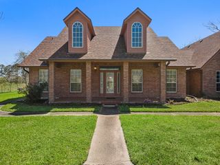 17335 Auction Barn Road, Alvin, TX 77511