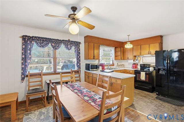 10471 Rockingham Rd, Mechanicsville, VA 23116